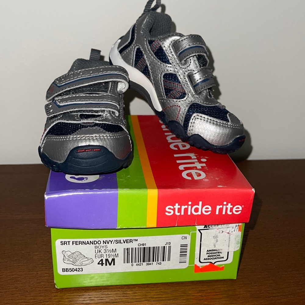 STRIDE RITE SRT Fernando Navy/Silver Baby Boy Shoes Sz. 4 NIB
